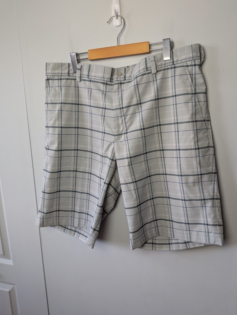 NIKE GOLF Men Plaid Short Size 38 Or XL Gray And Blue Acticewear Outdoor